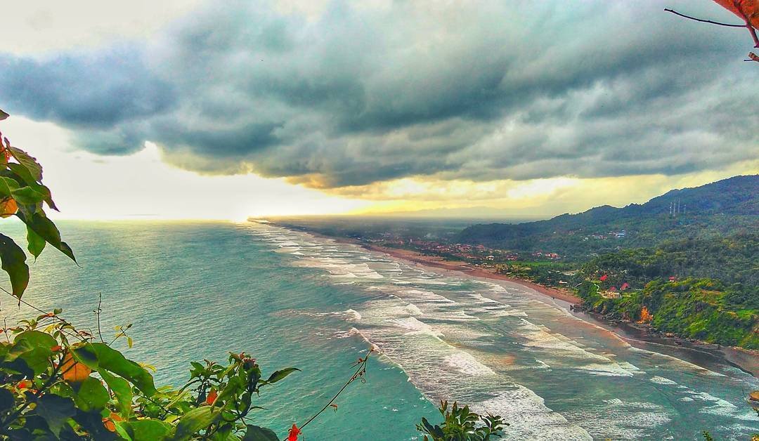 5 Hotel Rekomended di Area Pantai Parangtritis. Gambar : ig @parangtritis