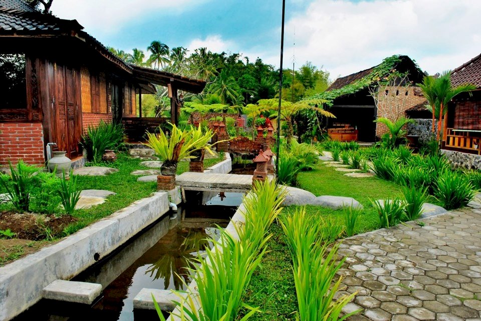 Rekomendasi Desa Wisata di Yogyakarta yang Wajib Dikunjungi Saat Liburan Bersama Keluarga. Gambar : tour-yogyakarta.com