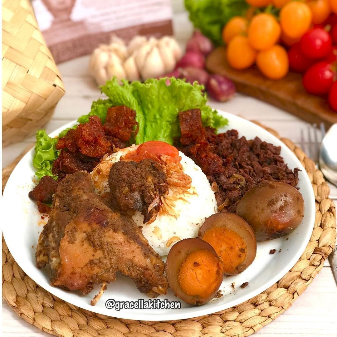 Inilah 5 Perbedaan Antara gudeg Basah dan Gudeg Kering . Gambar : IG @gracellakitchen