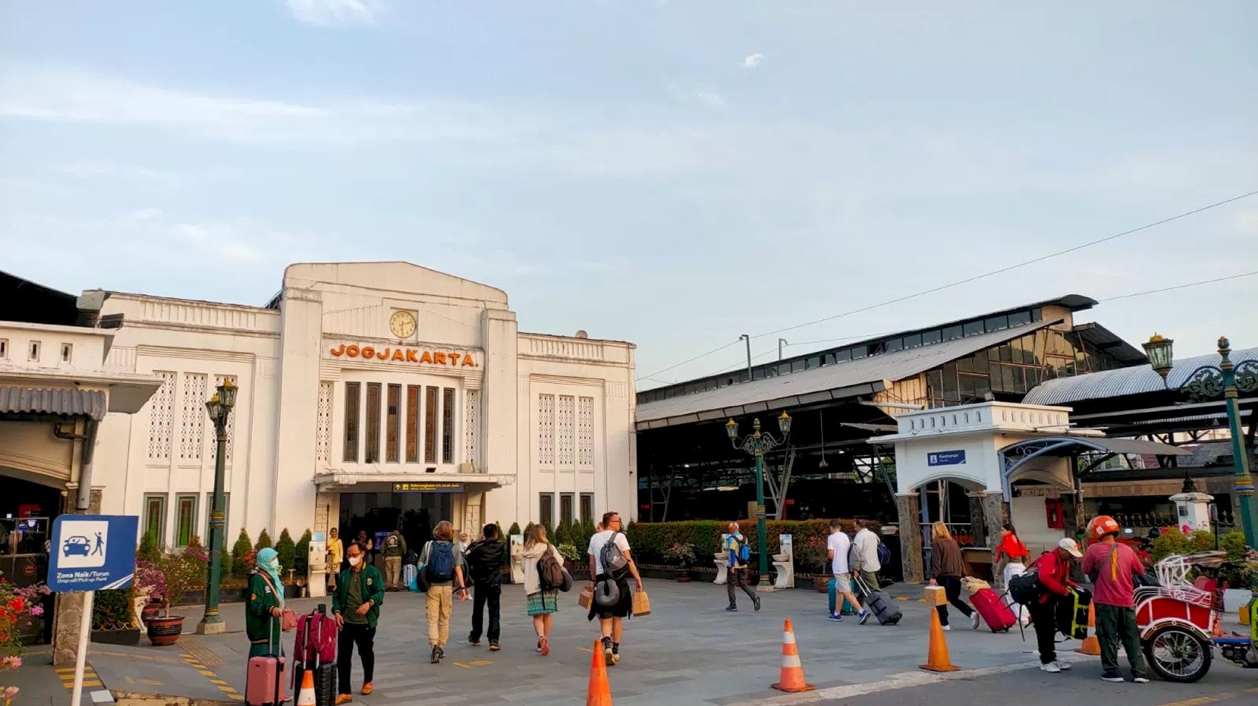Menghadirkan Teknologi Artificial Intelligence (AI) di Wisata Jogja, Apa Manfaatnya Bagi Pengunjung?. Gambar : radarjogja.jawapos.com
