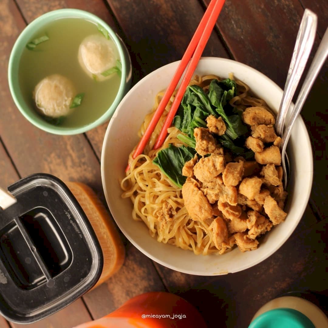 Pecinta Mie Ayam? Yuk Cicipi Mie Ayam di Jogja yang Sayang Banget Kalo di lewatkan. Gambar : IG @mieayam_jogja