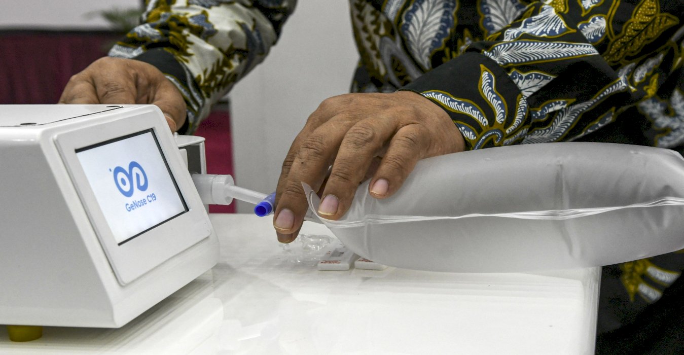 Saring Warga Tarawih, Masjid Jogokariyan Jogja Siapkan Test GeNose. Gambar : Ilustrasi GeNose
