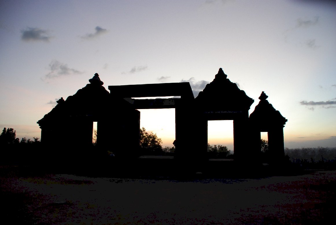 Menikmati Keindahan Pedesaan di Desa Wisata Plempoh Dekat Candi Ratu Boko, Yogyakarta, dijogja.co. Menikmati Keindahan Pedesaan di Desa Wisata Plempoh Dekat Candi Ratu Boko, Yogyakarta.