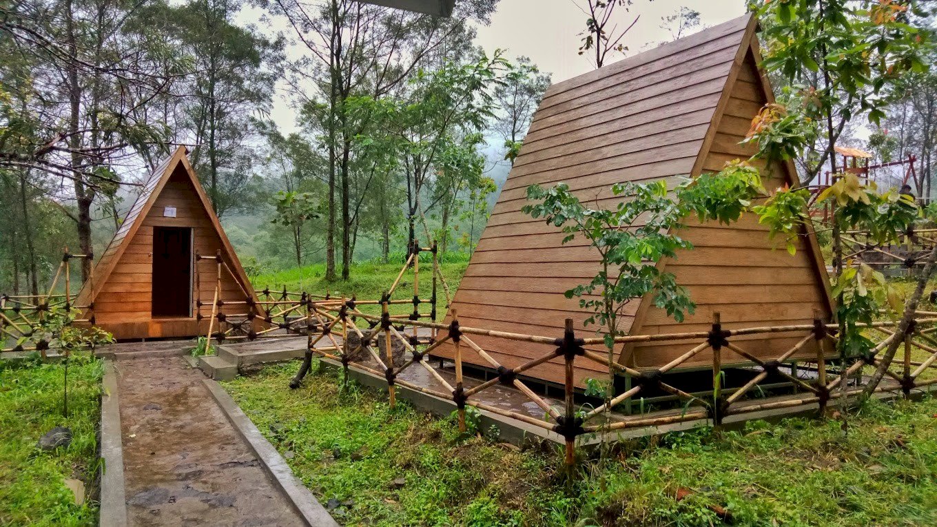 Wisata Kalikuning Park: Keindahan yang Bangkit dari Letusan Merapi, dijogja.co. Wisata Kalikuning Park: Keindahan yang Bangkit dari Letusan Merapi.